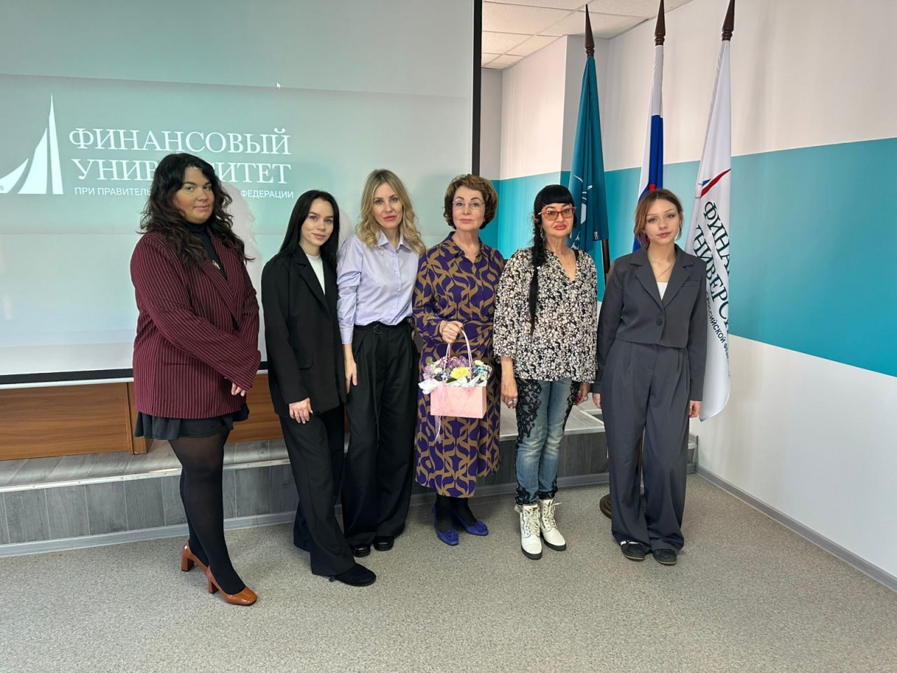 Выпускники программы «Юриспруденция» успешно сдали итоговый экзамен!