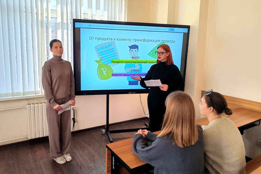 Денежно-кредитная политика в центре внимания: студенты обсудили современные подходы на заседании кружка «ФИНЭК»